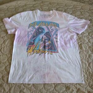 Def Leppard Graphic Tee - White and Pink
